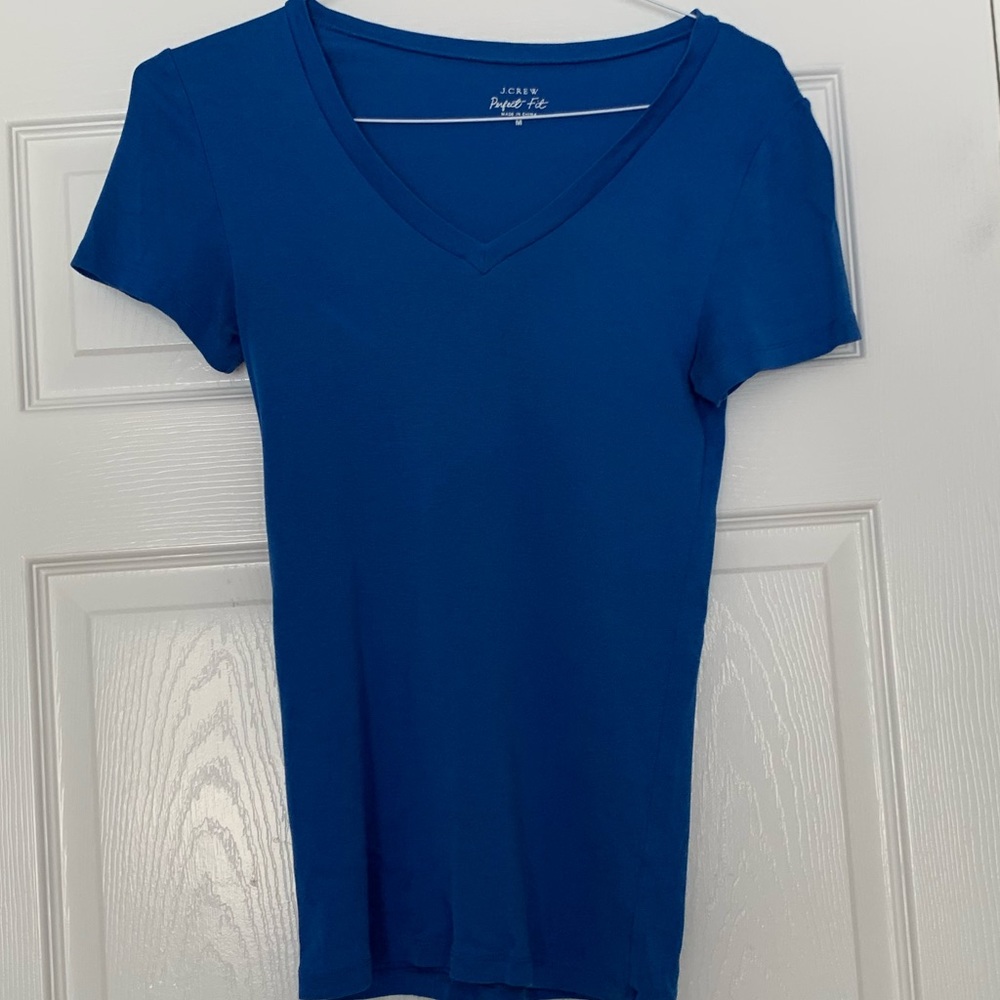 Perfect fit Jcrew tee!